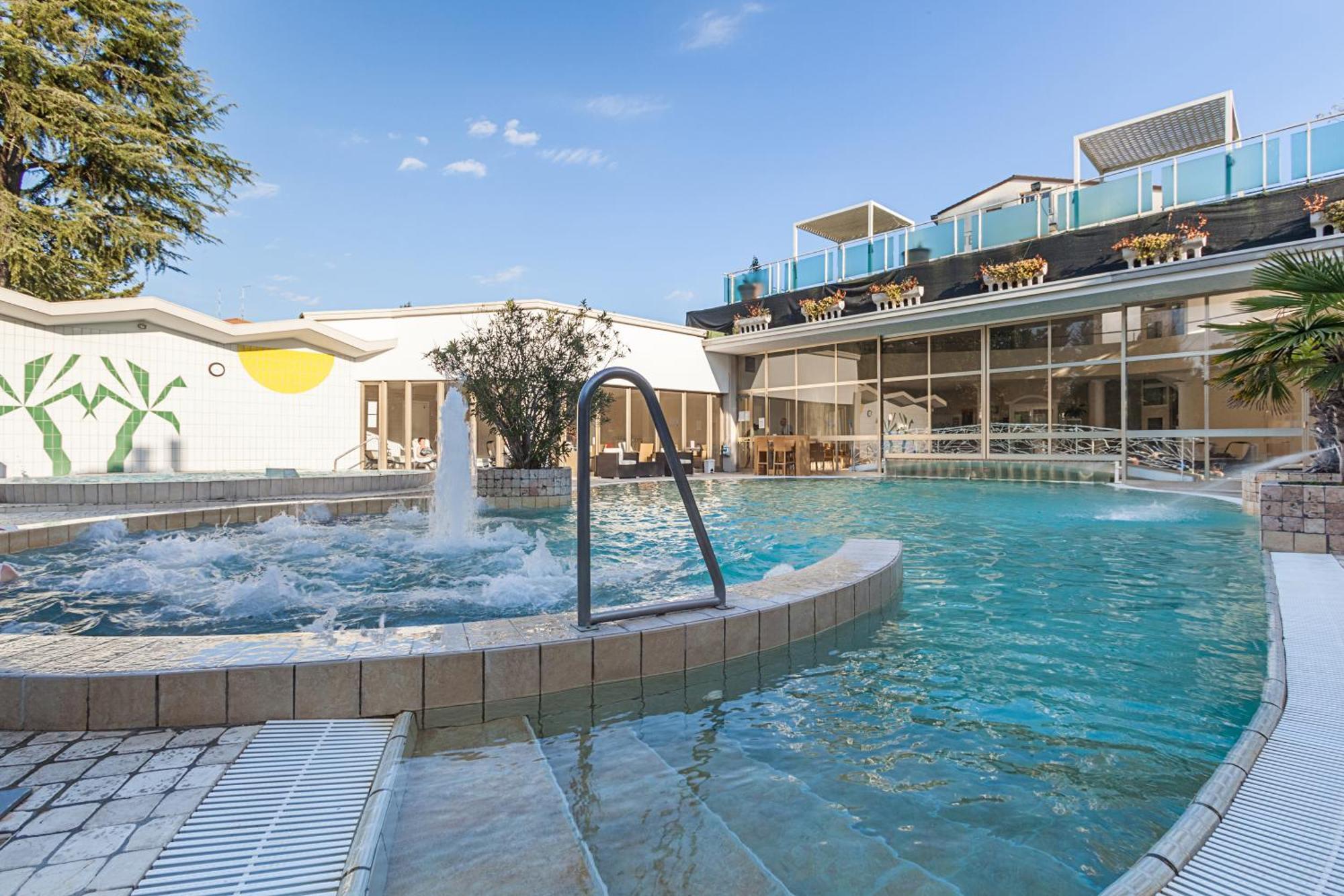 Hotel Terme Patria อาบาโนแตร์เม ภายนอก รูปภาพ
