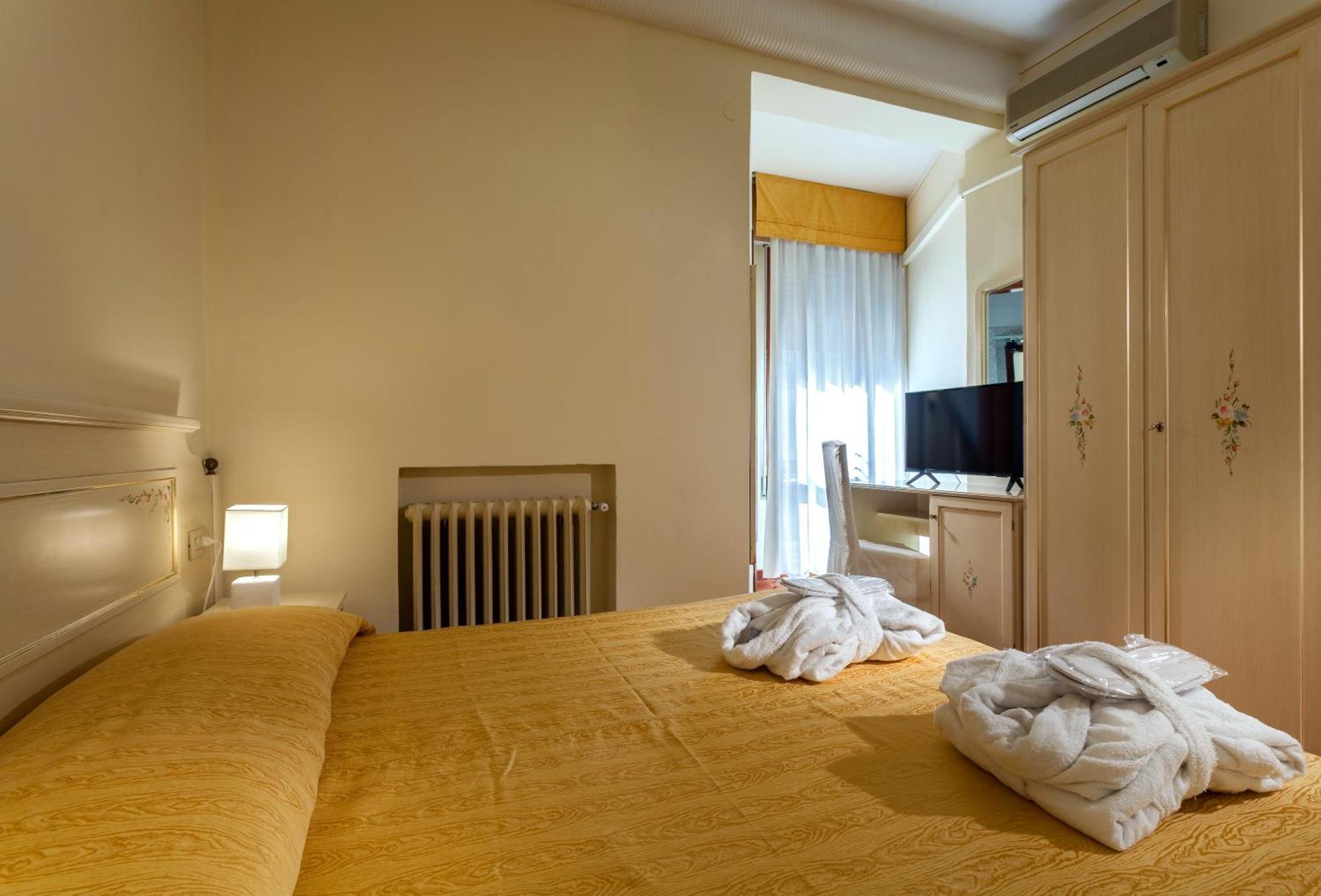 Hotel Terme Patria อาบาโนแตร์เม ภายนอก รูปภาพ