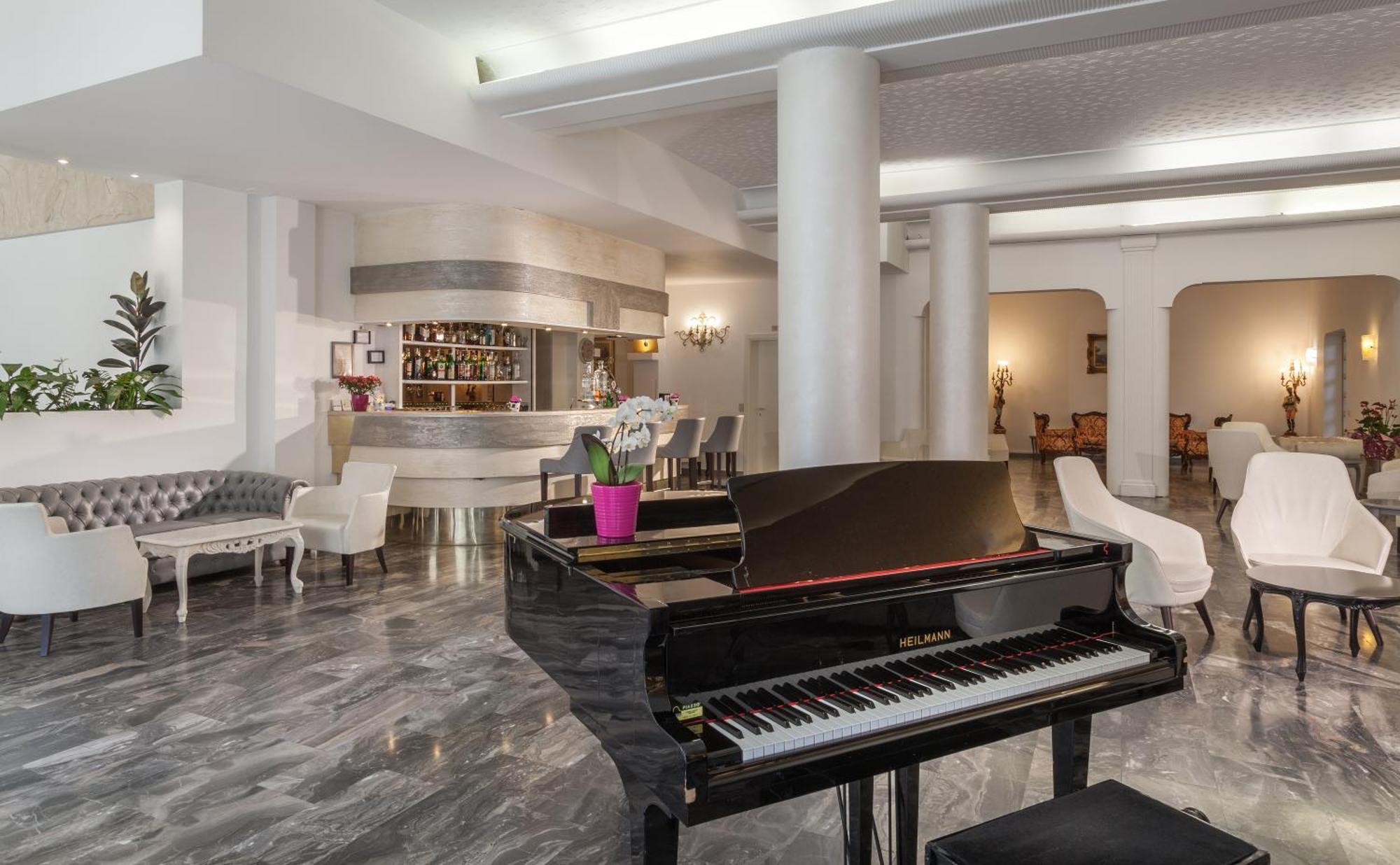 Hotel Terme Patria อาบาโนแตร์เม ภายนอก รูปภาพ