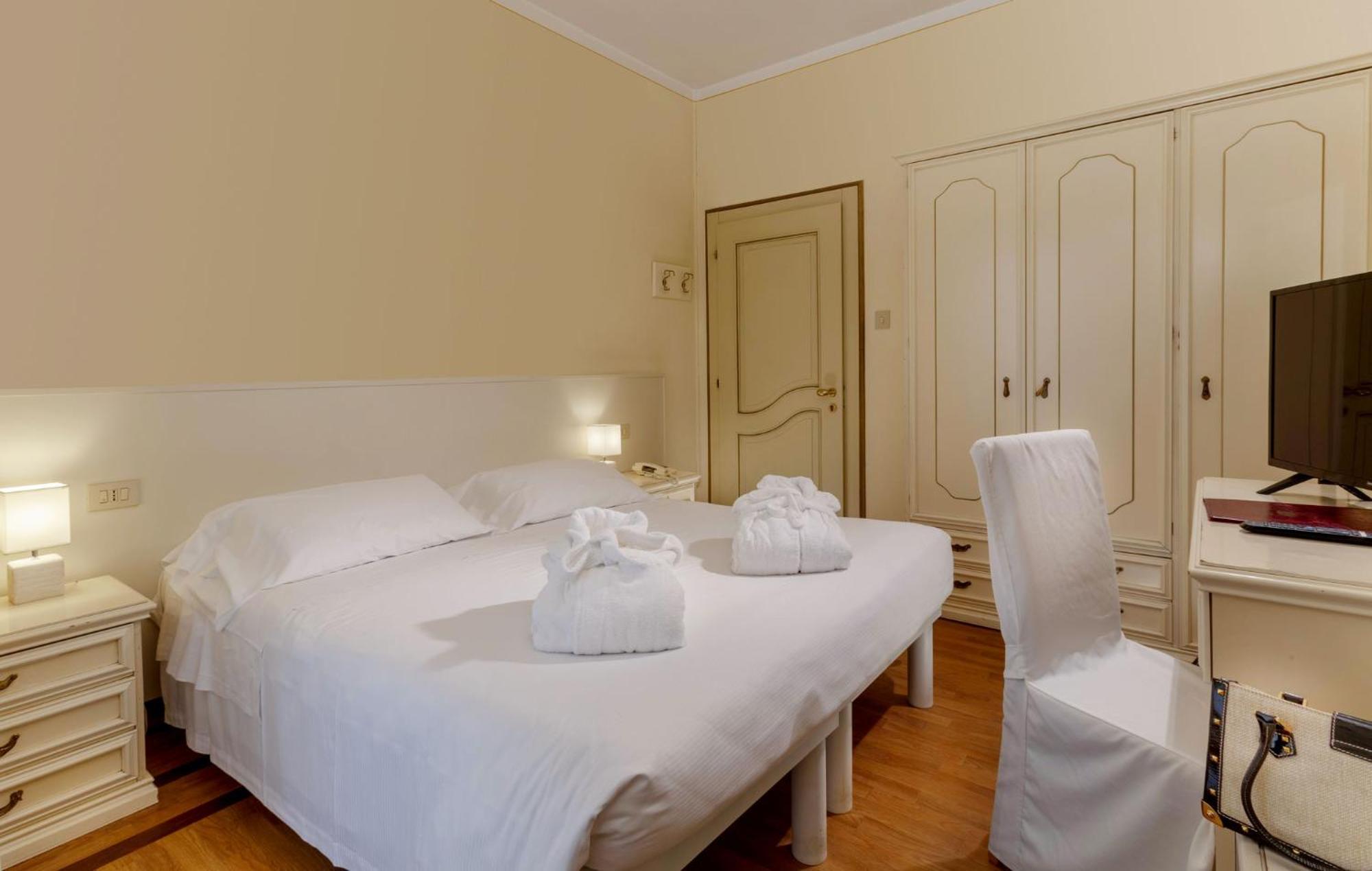 Hotel Terme Patria อาบาโนแตร์เม ภายนอก รูปภาพ