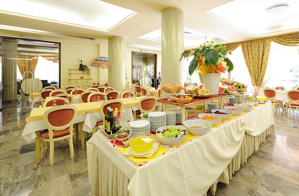 Hotel Terme Patria อาบาโนแตร์เม ภายนอก รูปภาพ