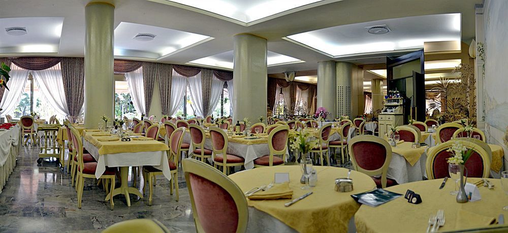 Hotel Terme Patria อาบาโนแตร์เม ภายนอก รูปภาพ
