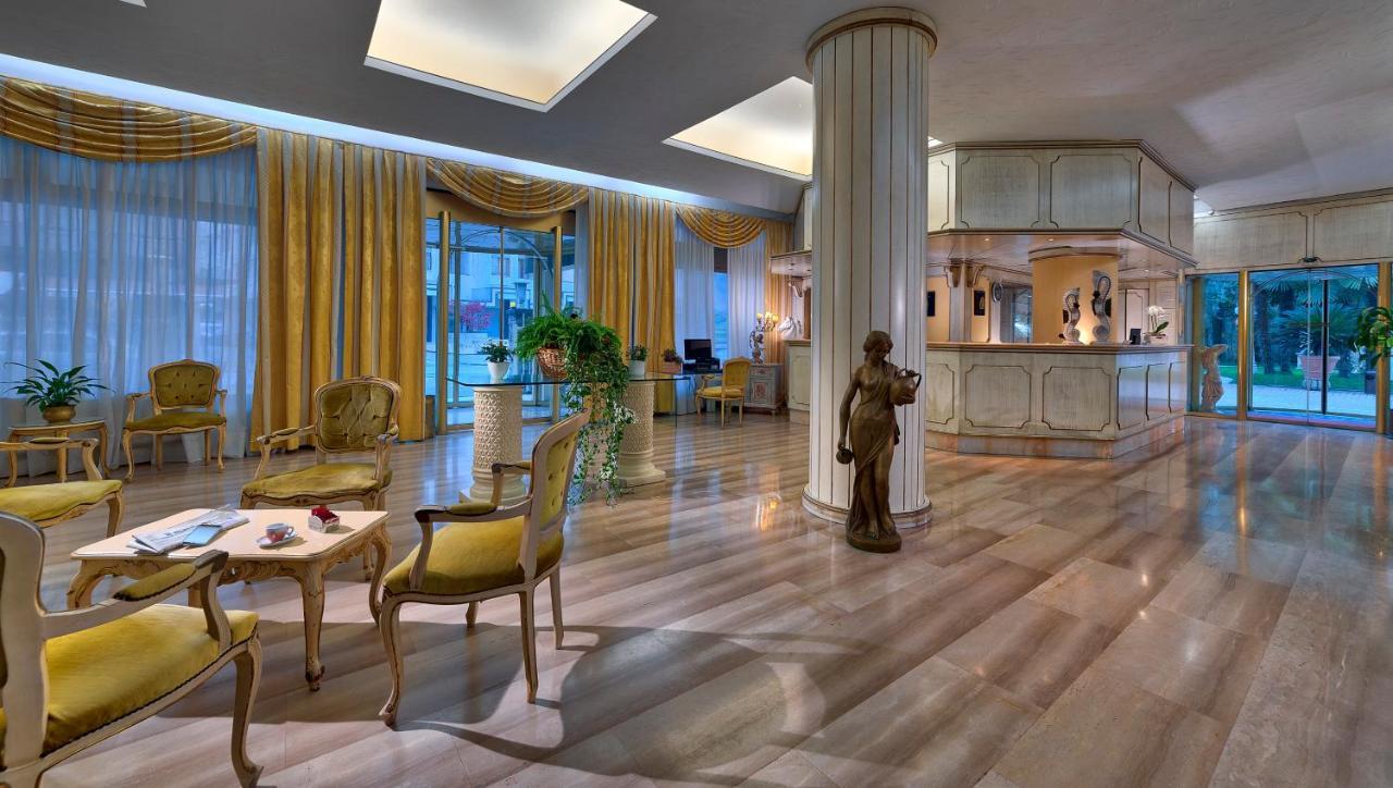 Hotel Terme Patria อาบาโนแตร์เม ภายนอก รูปภาพ