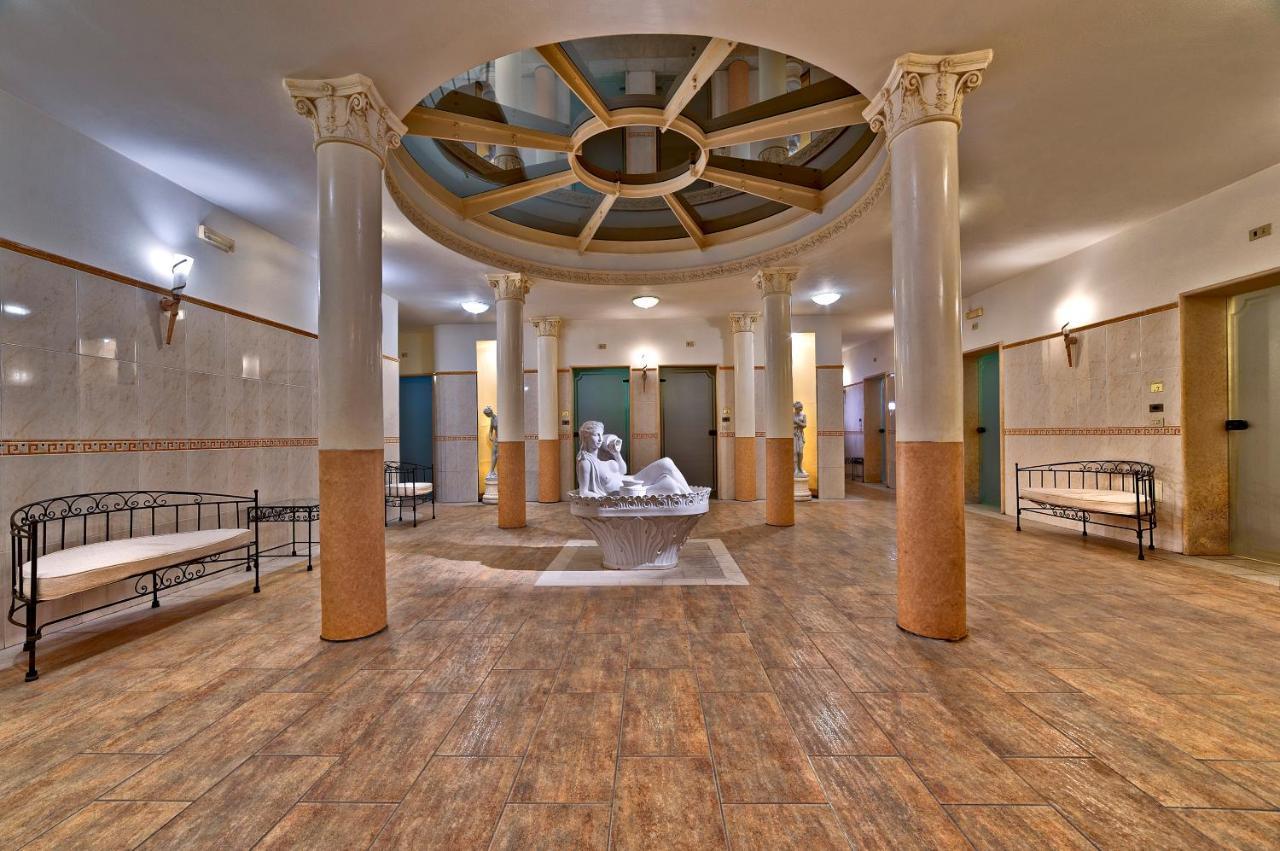 Hotel Terme Patria อาบาโนแตร์เม ภายนอก รูปภาพ