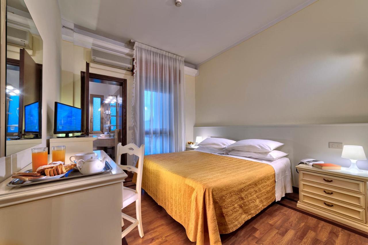 Hotel Terme Patria อาบาโนแตร์เม ภายนอก รูปภาพ